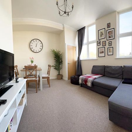 Cosy Town Centre Apartment Close To Beach Bournemouth Exteriér fotografie